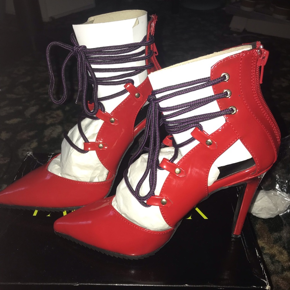 Paper fox red heels